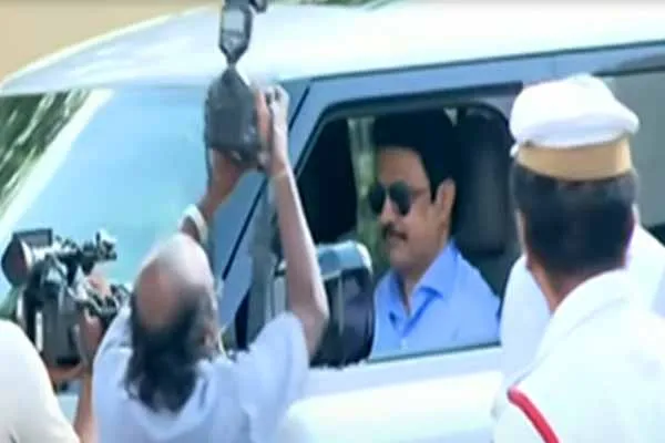 A BJP executive who tried to petition the Chief Minister stalin