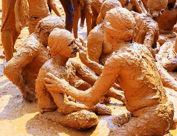 Bizarre festival in putukottai ponnamaravathy