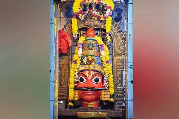 kallakurichi koovagam koothandavar temple chithirai festival transgender participated