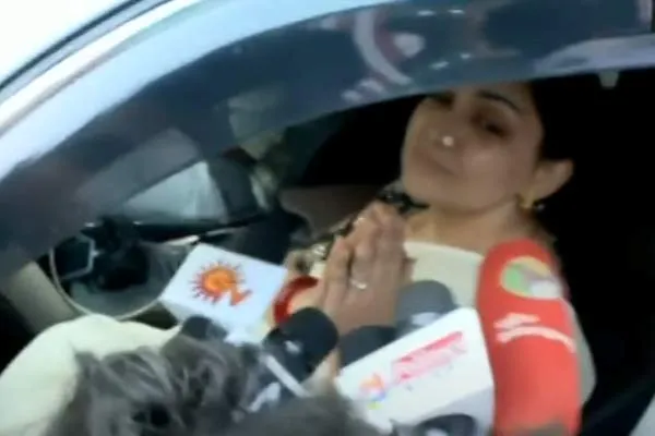 Khushbu released from private marriage hall in madurai