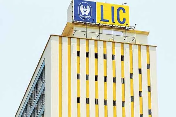 LIC