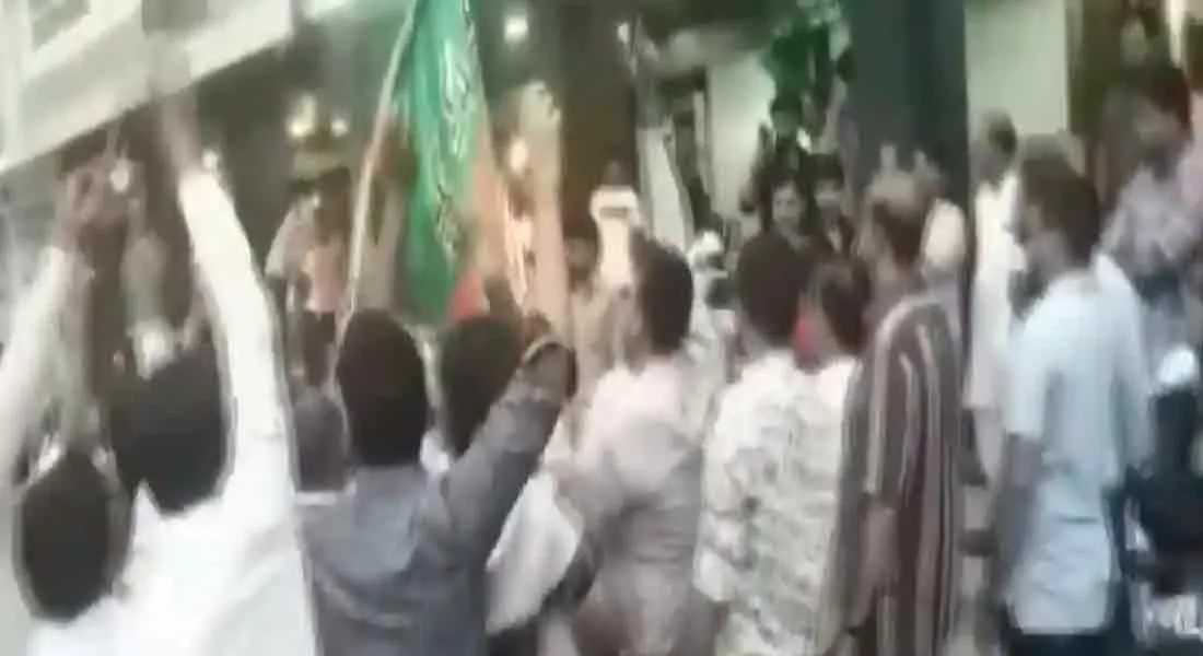 Supporters of BJP MLA attack the official with a cricket bat