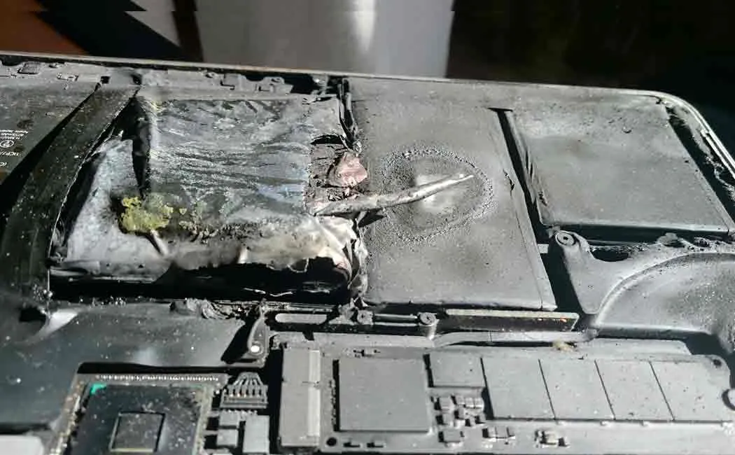 air india request passengers to avoid carrying apple macbook pro during flight journey
