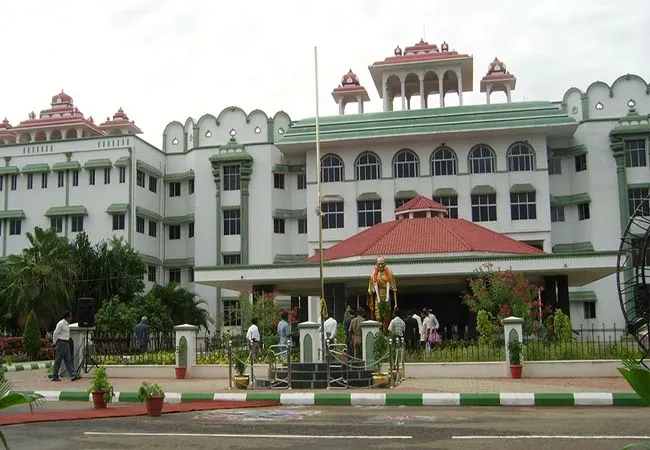 lawyers high court madurai bench order 