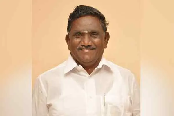 Siblings contest in same constituency at dindigul aandipatti 