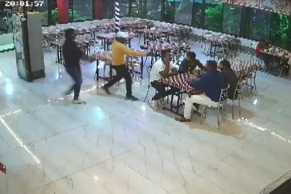 Incident in maharashtra hotel and scene recorded on CCTV camera