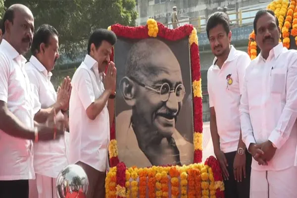 Gandhiji Memorial Day: CM Tribute Acceptance of pledge of abolition of untouchability