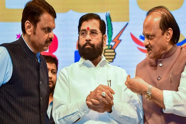 Cold war breaks out in Maha Vikas alliance for Sharad Pawar praised Eknath Shinde