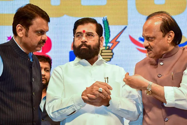 Devendra Fadnavis to be sworn in as Chief Minister at maharashtra