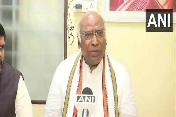 congress chief mallikarjuna kharge tweet about nehru memorial name issue related 