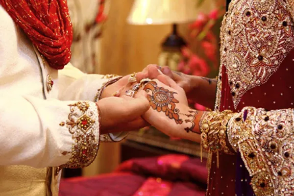 Obscene video of the bride who came to the father-in-law before marriage
