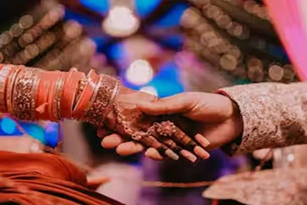  Husband who knew about his wife's relationship and to decide in uttar pradesh 
