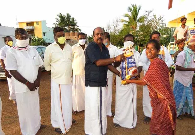 sivagangai district admk and dmk parties coronavirus lockdown 
