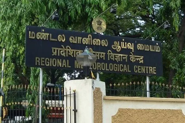 India Meteorological Department Information on Chance of rain in 3 districts by 1 am