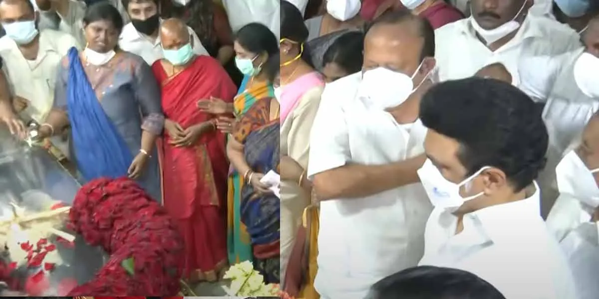  Tamil Nadu Chief Minister pays tribute to Veerapandi Raja