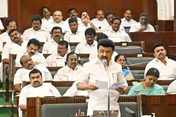  Cm should resign EPS Emphasis