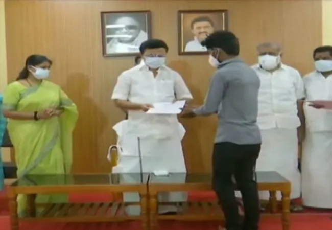 madurai district collector officer cm mkstalin discussion coronavirus prevention 