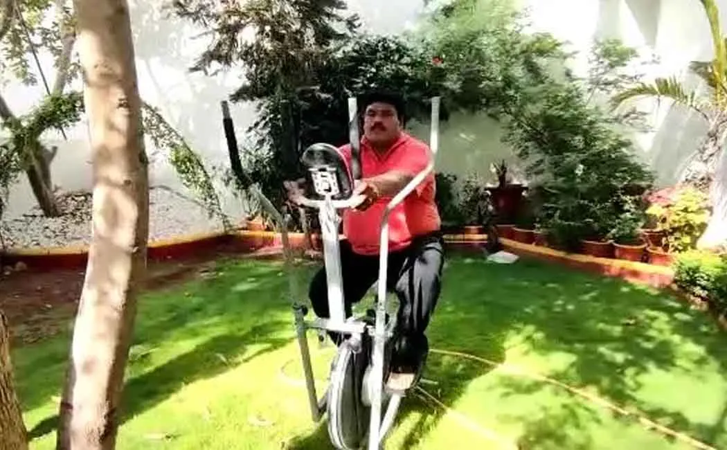 Union Minister Nitin Gadkari has challenged ... MP to lose weight!