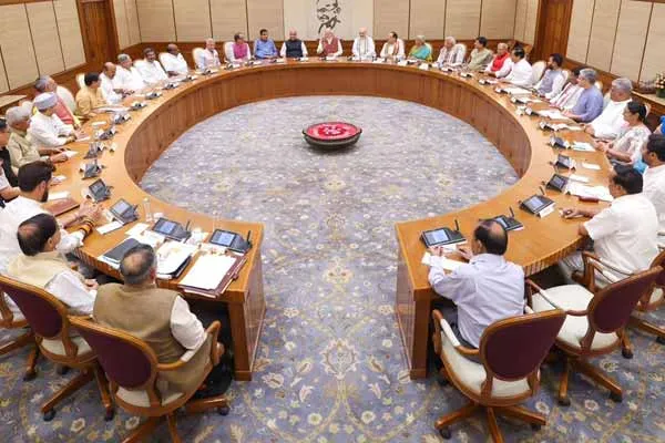 Succession politics Rahul Gandhi criticizes Modi cabinet!