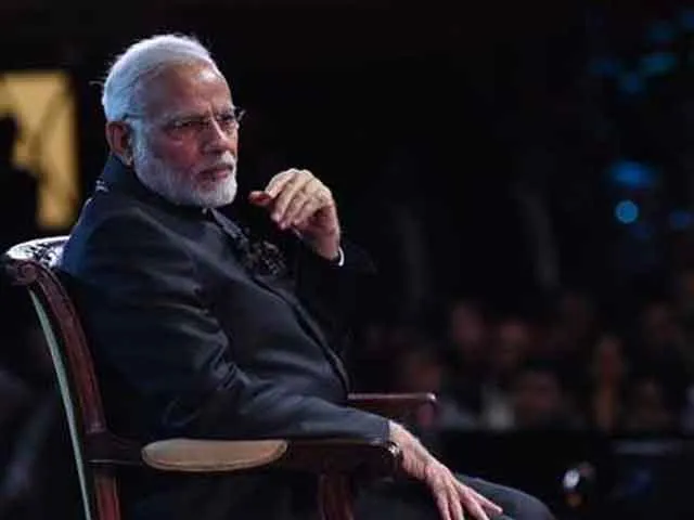 france-president-with-modi