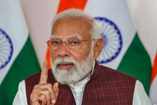 PM Modi says to Know who Modi is
