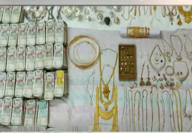 chennai environment officer home vigilance officers raid 