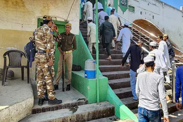Mosques to be closed on the occasion of Holi in UP 