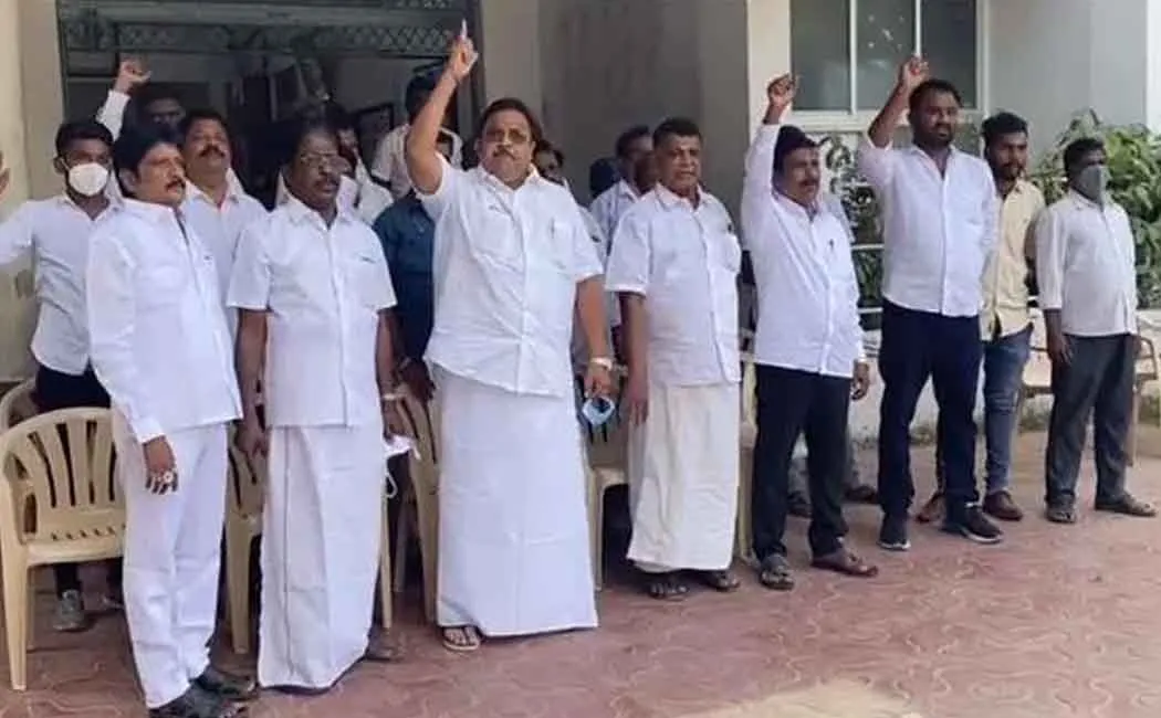 Congress MP Complain to the District Collector
