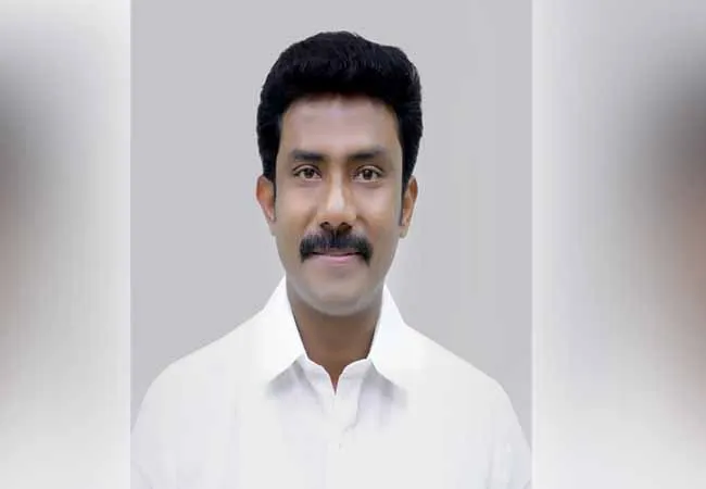 theni district raveendranath kumar mp car 43 persons arrested police 