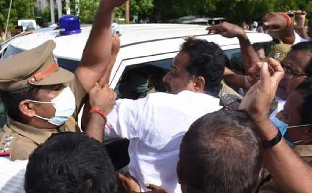 Case filed against MR Vijayabaskar on Election Officer's complaint