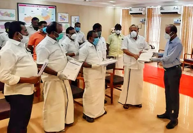 cuddalore district collector meet for dmk party leaders 
