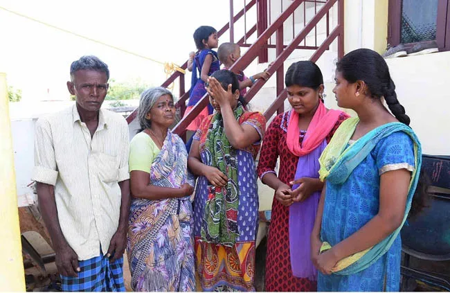 tamilnadu nallai mayor incident  Collector who assisted in the education of three orphan girls!