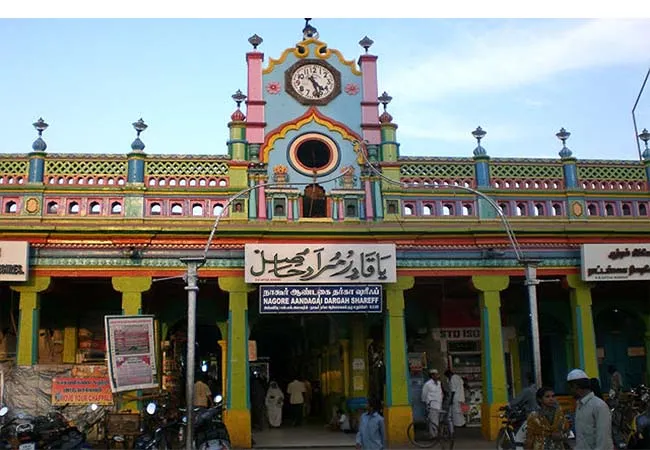 nagai district nagore dargah santhanakoodu festival 