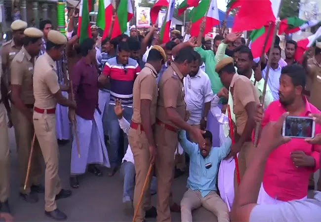  The tension between the police and the Popular Front of India: Nagai district