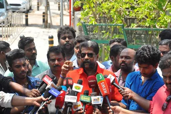 nakkeeran gopal