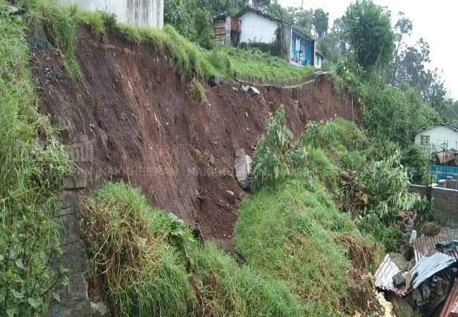 tamilnadu nilgiris heavy rains  flood peoples affected need help 
