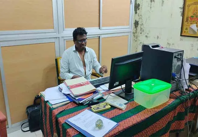 Contractor arrested for assaulting municipal engineer