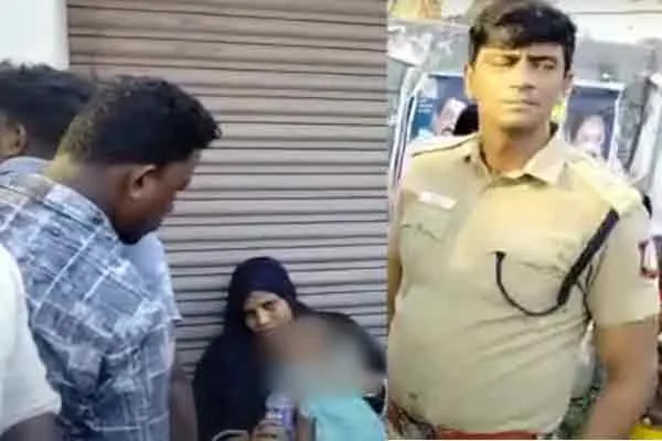 nagapattinam police sp kizhvelur incident woman with young baby safe 