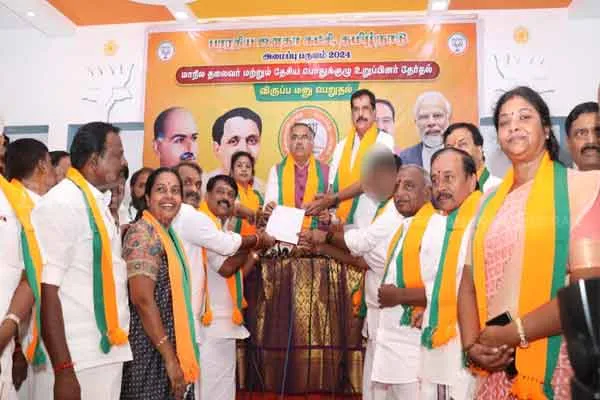 TN BJP Nayinar Nagendran unanimously elected as state president