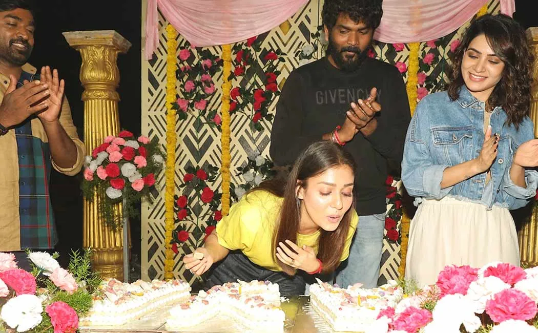 Nayanthara celebrates her birthday with kaaththuvaakkula rendu kaadhal movie team