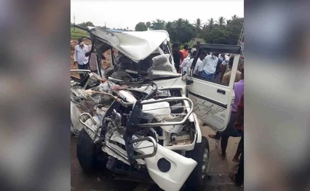 car bus incident in tanjore 