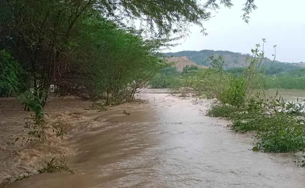 Damage to houses and agricultural lands due to floods coming out of the sand dunes
