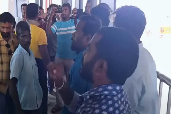 issue between the tnk party members and executives incident in Vaniyambadi