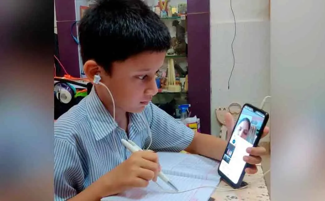 A tragedy happened to a 5th grade student during an online class