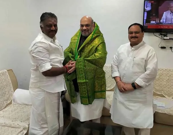 amit shah o panneerselvam
