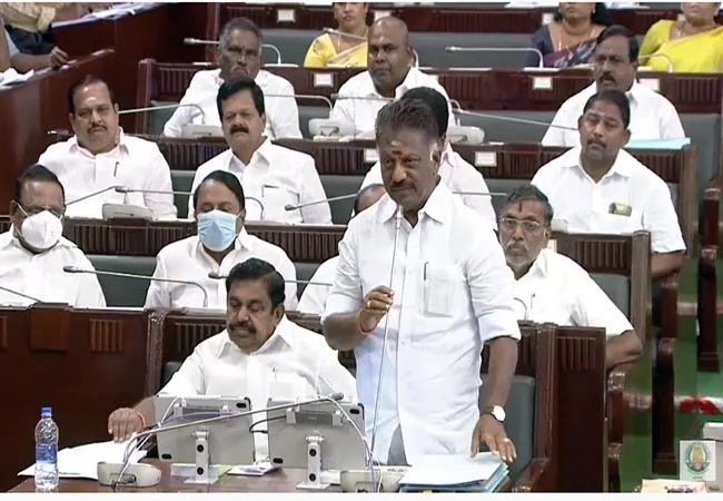 Chief Minister MK Stalin thanks OPS for offering to help!