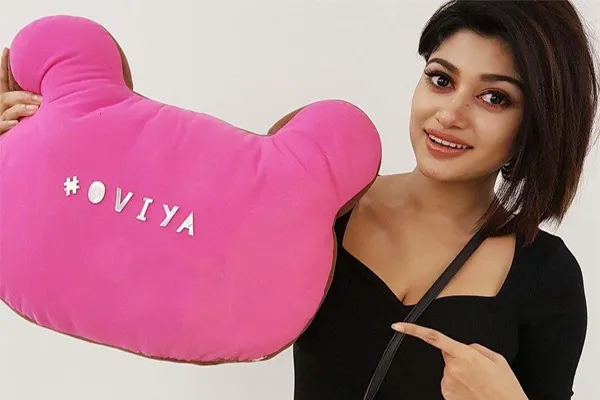 oviya