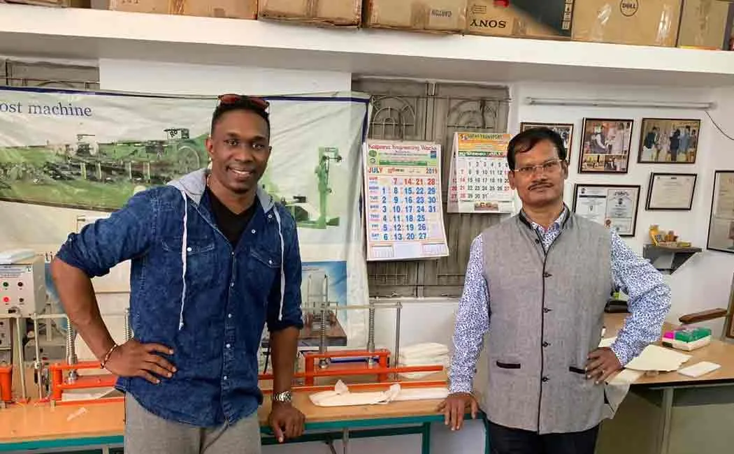 cricketer bravo meets real life padman arunachalam muruganandham 