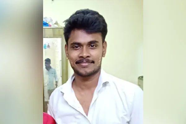 Floods engulfing homes; lost his lives who went in search of his father