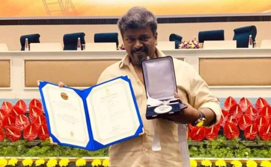  Parthiban comments on oththa seruppu film won a national award
